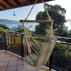 https://um-refugio-a-beira-mar.santa-catarina-brasil.com