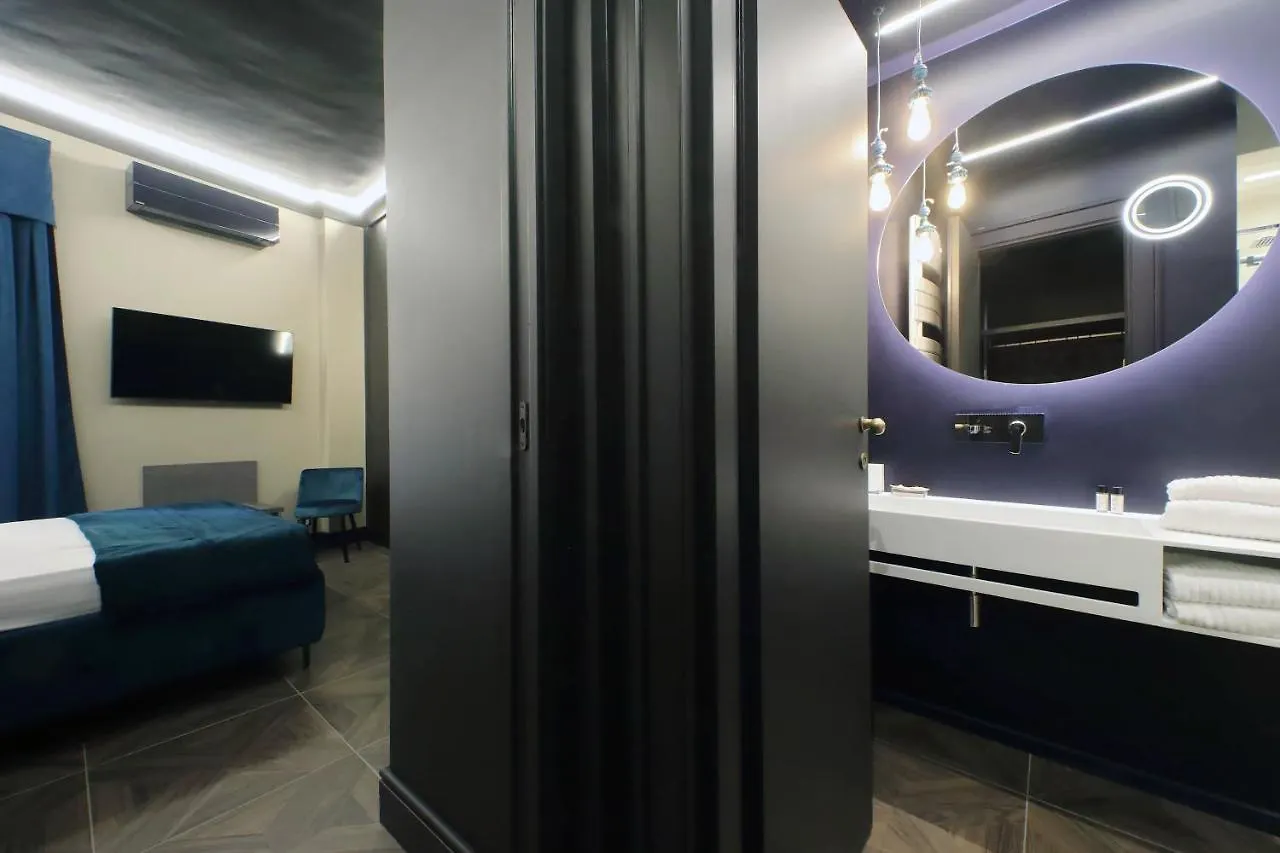 Ych-Butterfly Flat Close Trevi Fountain Rome Apartment